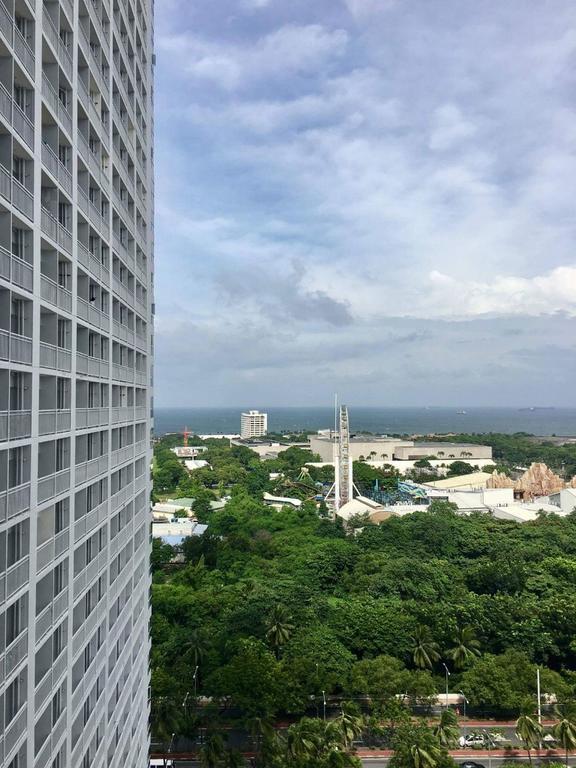 Breeze Residences by CS Luxe Manila Exterior foto